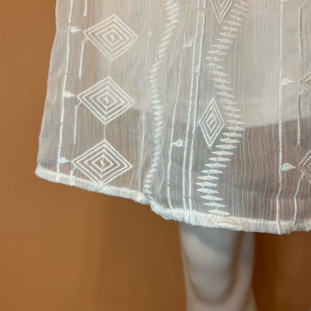 GAP Knee Length Sheer w/ Lining Geometric Pattern Dress - Picture 6 of 11